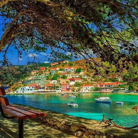 Beautiful Beachfront Apartment In Lixouri Greece Apartment *